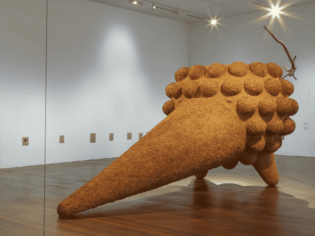 Autoerretrao by Gabriel Chaile. Photo courtesy of Qatar Museums